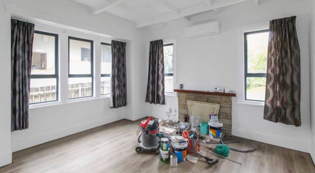 Four Bedroom Beauty! - Photo 1