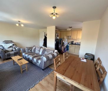 2 bedroom apartment to rent - Photo 2