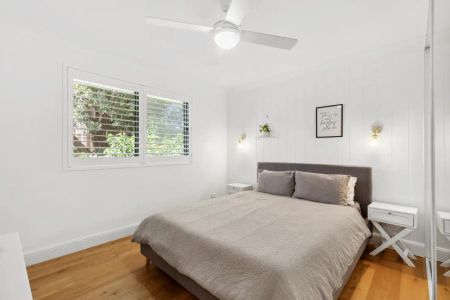 “Spacious, Top-Floor Appeal” - Photo 3