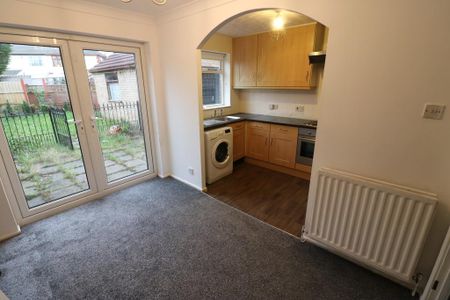 3 bedroom semi-detached house to rent - Photo 3