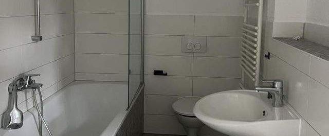 Großzügige 2-Zimmerwohnung mit schönem Balkon im Hinterhaus! - Foto 1