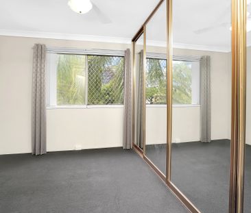 SPACIOUS UNIT IN QUIET COMPLEX! - Photo 3