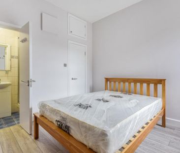 High Street, London W3 - Photo 4