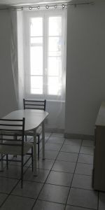 Location Appartement 2 pièces 30m² MILLAU 12100 - Photo 4