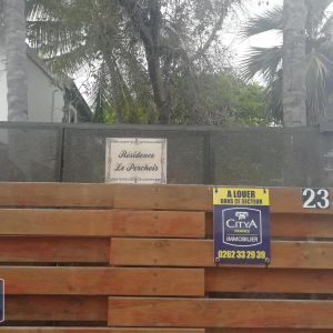 Location Appartement 3 pièces 56m² ST GILLES LES BAINS 97434 - Photo 2