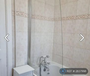 3 bedroom end of terrace house to rent - Photo 6