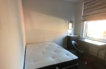 5 Bedroom End Terraced House for rent in Bennett Road - Photo 3