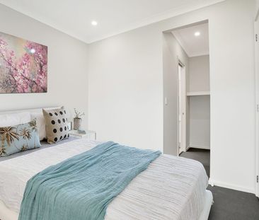 NEAR NEW PROPERTY, GREAT AREA & BEAUTIFUL HOME ! - Photo 2