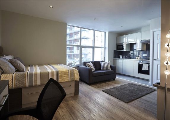 Studio to rent - Photo 1