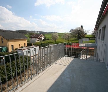 Lumineux appartement de 3.5 pièces avec balcon et vue! - Foto 3