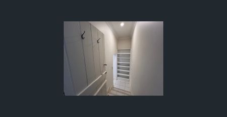 STUDIO APARTMENT IN THE HEART OF PETERSHAM - Photo 4