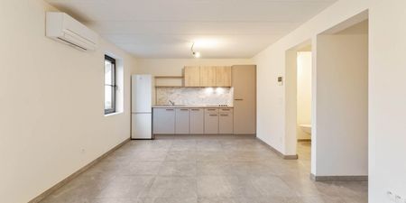 Studio te huur in Lanaken voor € 675 met 1 slaapkamer - Photo 3