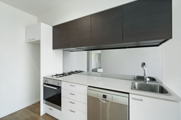 1 Bedroom Apartment in a Stunning Location - Photo 1