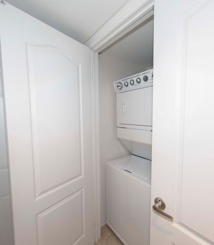 For Lease - 2435 Greenwich Drive Unit# 37, Oakville, Ontario - Photo 5