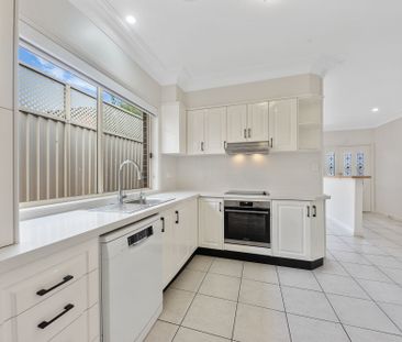 Single-Level 4 bed + Study + Pool + Modern Updates - Photo 1