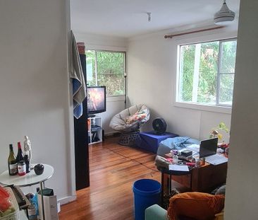 Red Hill - Photo 4