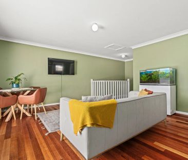 Fully Furnished Townhouse in Convenient Location - Strictly 6 month... - Photo 2