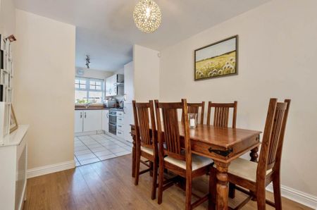 4 bedroom terraced house to rent - Photo 4
