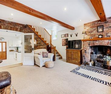 4 bedroom cottage to rent - Photo 2