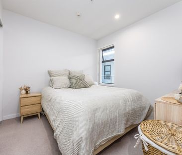 Located in the beautiful Mt Eden, this one bedroom apartment is fin... - Photo 4