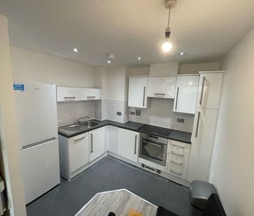 1 Bed Flat, The Blenheim Centre, TW3 - Photo 5