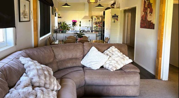 3 BEDROOMS - TE AWAMUTU - Photo 1