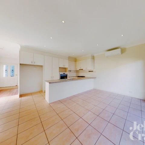 2/32 Adrian Street, Bentleigh East, Melbourne - Photo 1