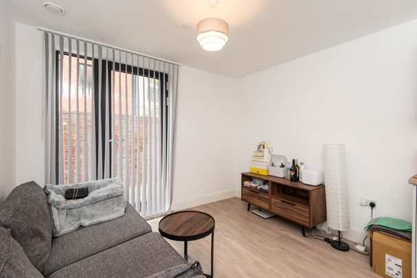 1 Bed Flat, Cotton Mill, S3 - Photo 1