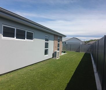 Meech Way, Frimley - Photo 3