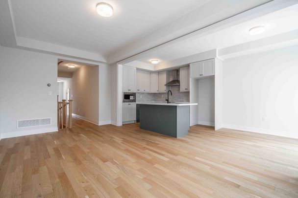 For Lease - 2184 Postmaster Drive Unit# 19, Oakville, Ontario - Photo 1