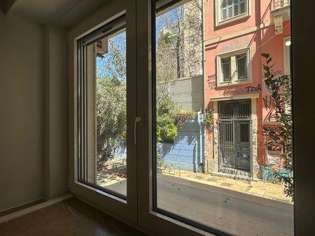 Studio/Γκαρσονιέρα για ενοικίαση Εξάρχεια (Εξάρχεια - Νεάπολη) - Photo 2