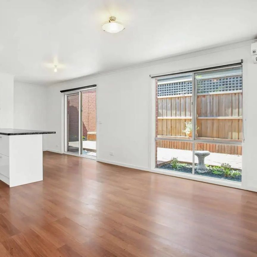 3/2 Ropley Grange, Frankston VIC 3199 - Photo 1