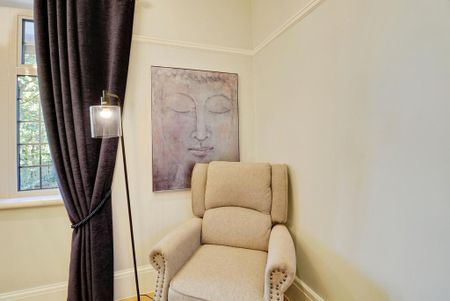 5 bedroom detached house to rent - Photo 2