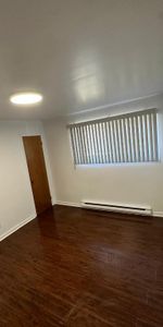Grand 3 1/2 Nouveau-Rosemont 1300$ dispo mtn - Photo 3
