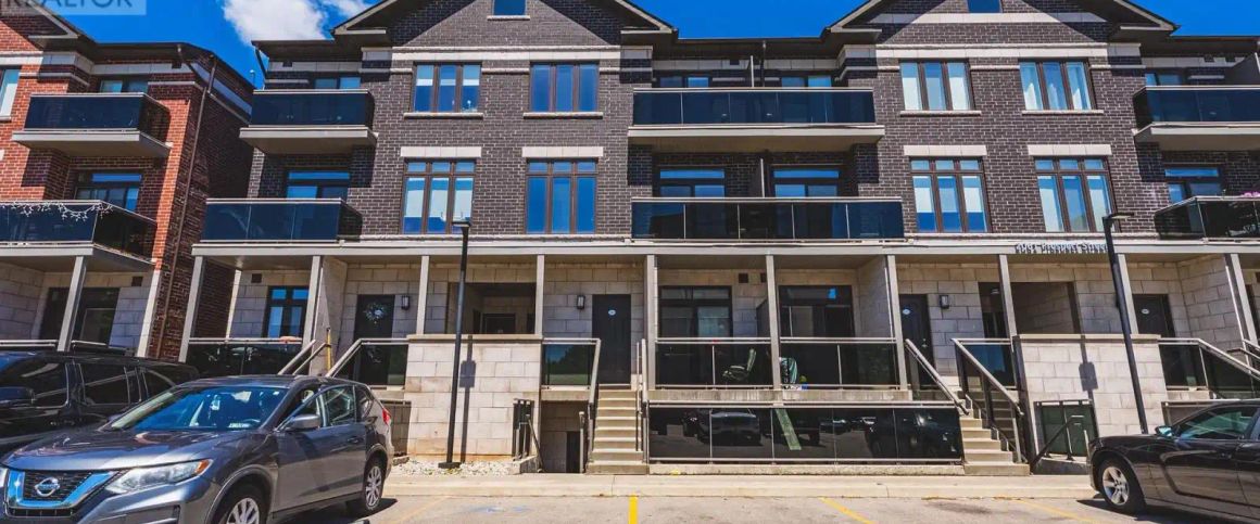 211 - 2061 PROSPECT STREET — 2 Bedroom - Photo 1