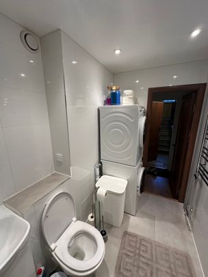 Utgårdsvägen, Handen - Photo 1