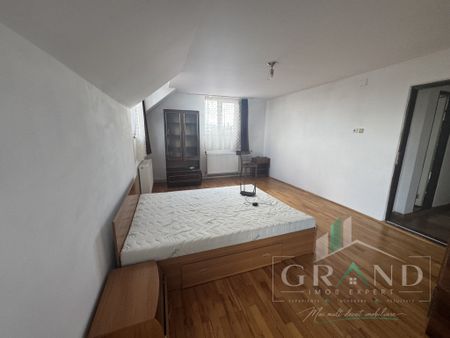 Casă 280 MP | 4 Camere | 4 Băi | 2 Bucătării | Garaj | M - Photo 3