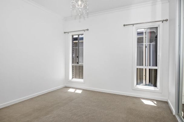 14 Hobart Avenue, - Photo 1