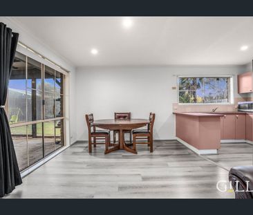 For Lease: Comfortable Family Living with Outdoor Entertaining Area - Photo 4