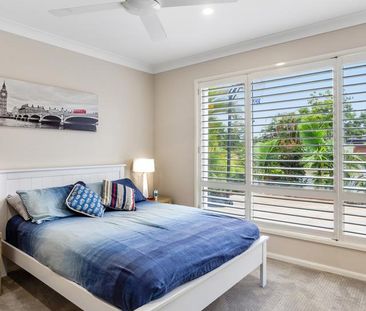 Summer-Ready Family Entertainer in the Heart of Robina! - Photo 2
