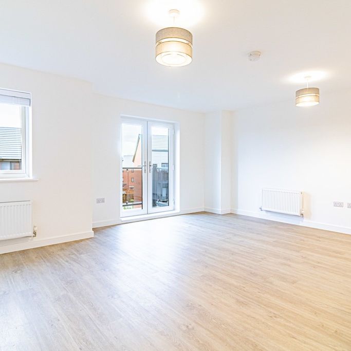 Joseph Crescent, Shirley, B90 - Photo 1