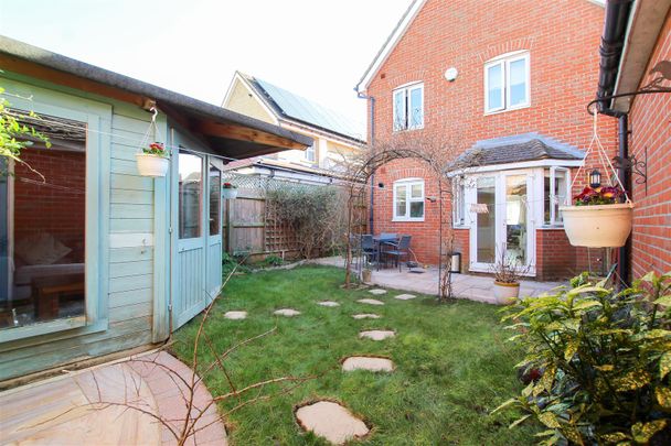 Ringstone, Duxford, Cambridge - Photo 1