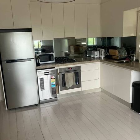 Bellevue Hill - Photo 3