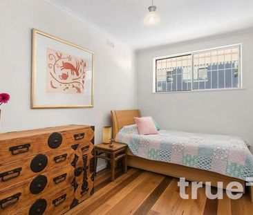 CHARMING HOME IN THE HEART OF ANNANDALE - Photo 3