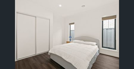 Fully Furnished Home in Prime Harkness Location - Photo 5