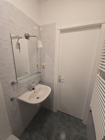 Per direct beschikbaar: gerenoveerd 2-kamerappartement op een centrale locatie in Roosendaal - Photo 5