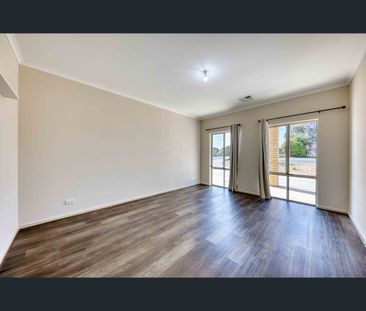 25 Hindmarsh Road, Murray Bridge, SA 5253 - Photo 2