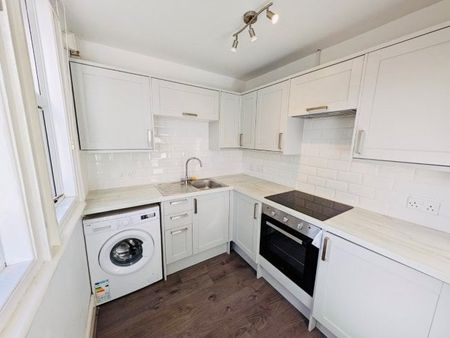 Derby Lodge, Leamington Spa, CV32 - Photo 2