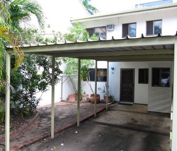 PRIME LOCATION! WALK TO CAFES, MARKETS & THE SAILING CLUB - Photo 6