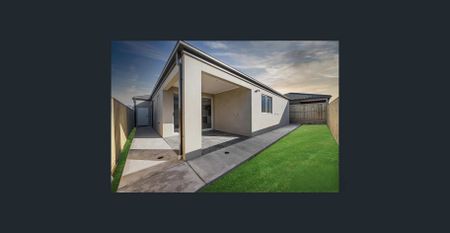 Luxury Home! - Photo 2